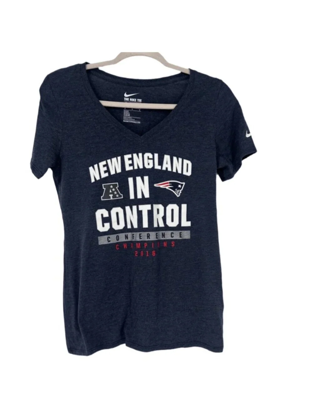 Nike Shirt Medium Navy New England Patriots AFC Champions V-Neck Tee Streetwear